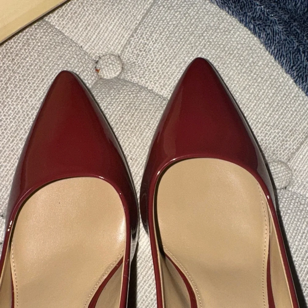 Michael Kors Burgundy Heels - Picture 5 of 11